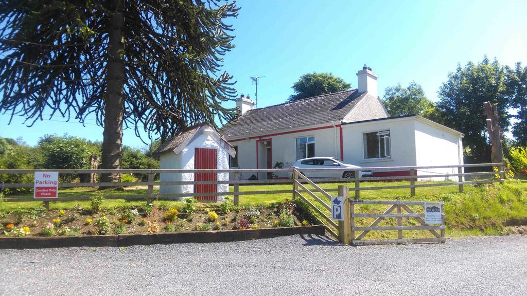Loughcrew Megalithic Hostel Millbrook Exteriör bild