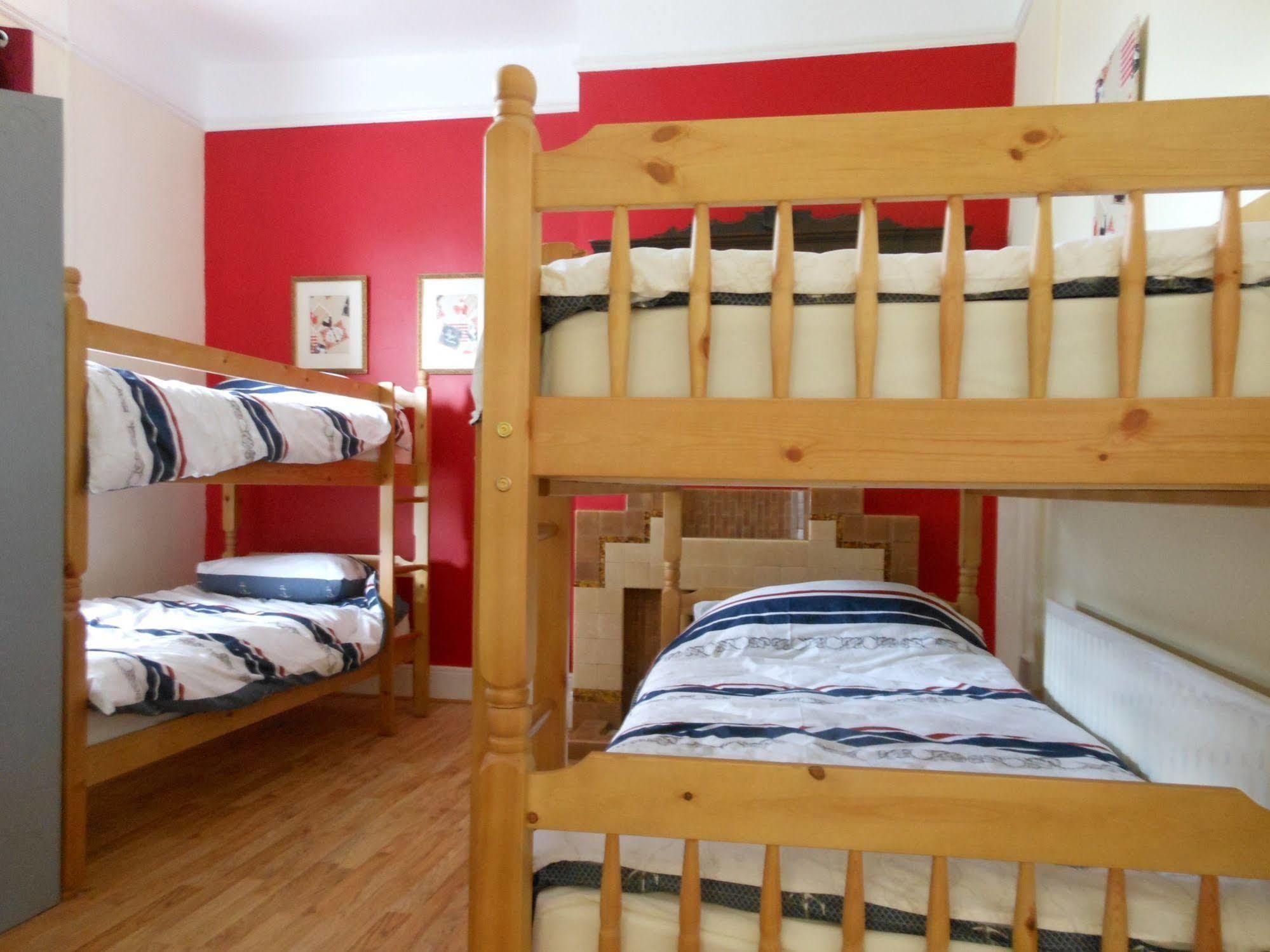 Loughcrew Megalithic Hostel Millbrook Exteriör bild