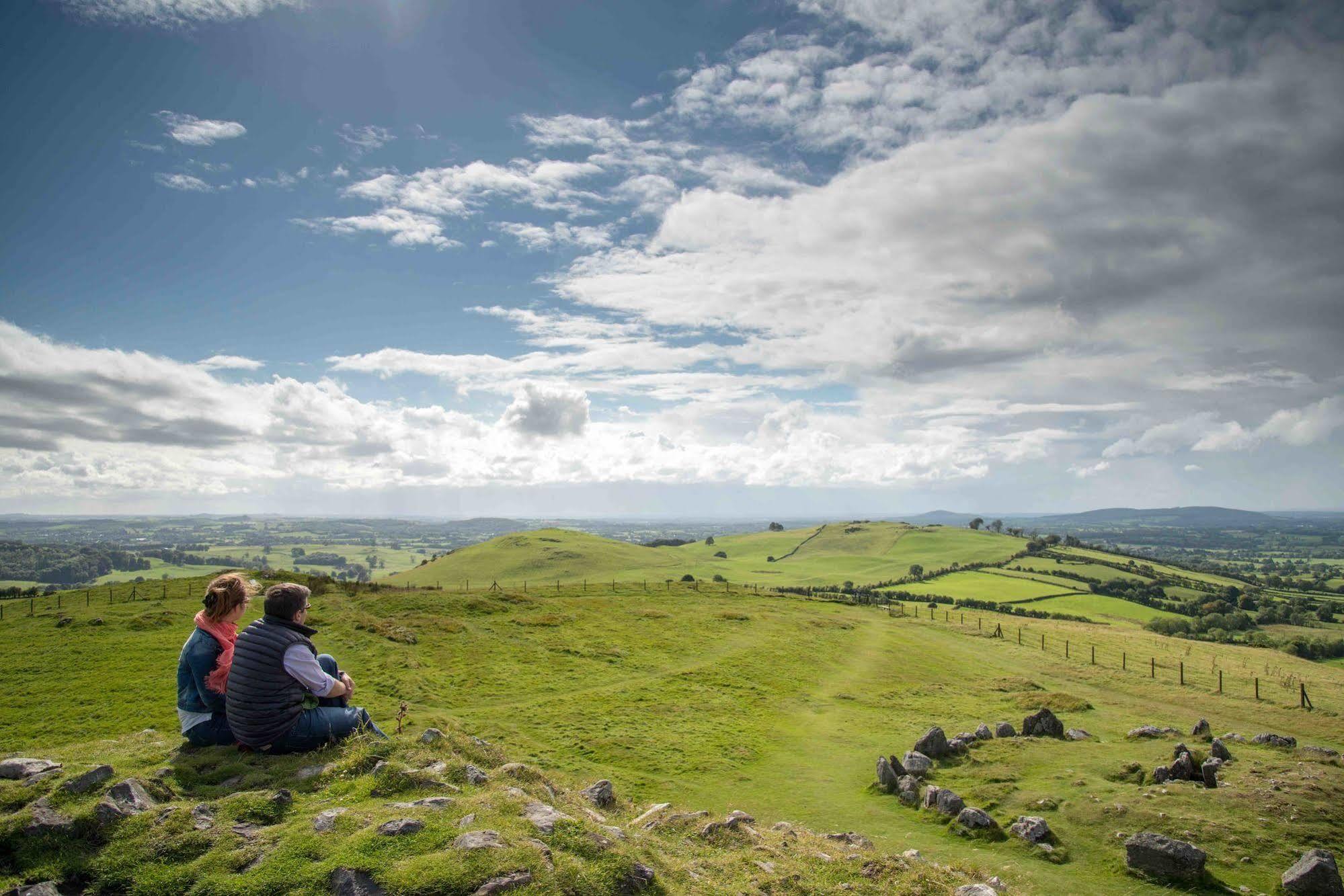 Loughcrew Megalithic Hostel Millbrook Exteriör bild