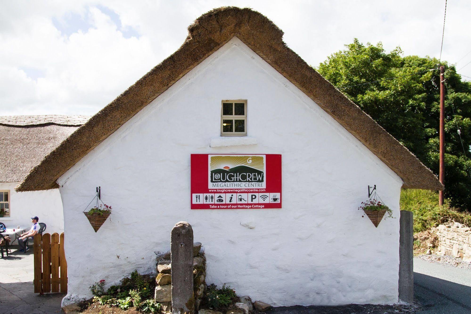 Loughcrew Megalithic Hostel Millbrook Exteriör bild