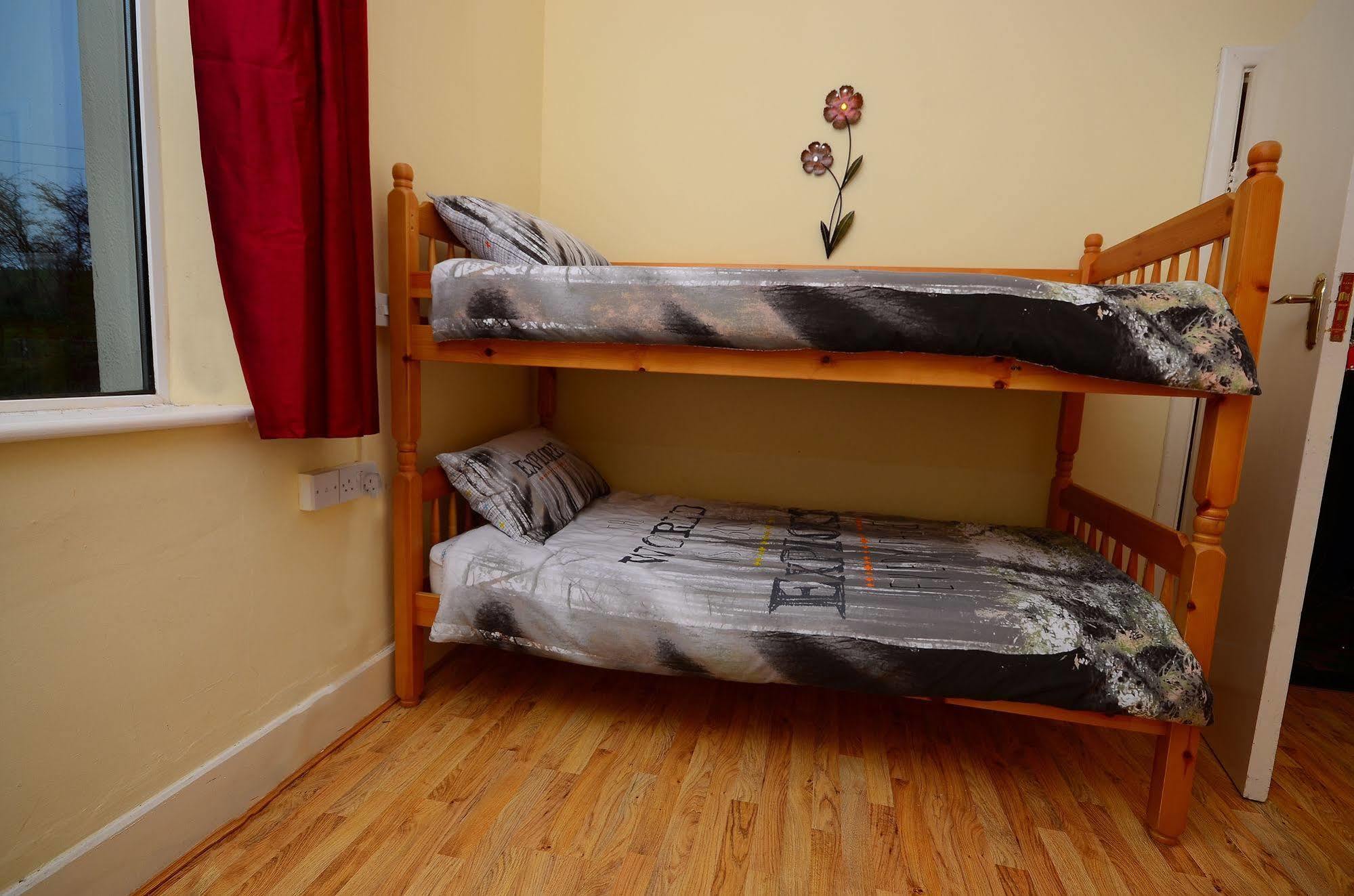 Loughcrew Megalithic Hostel Millbrook Exteriör bild
